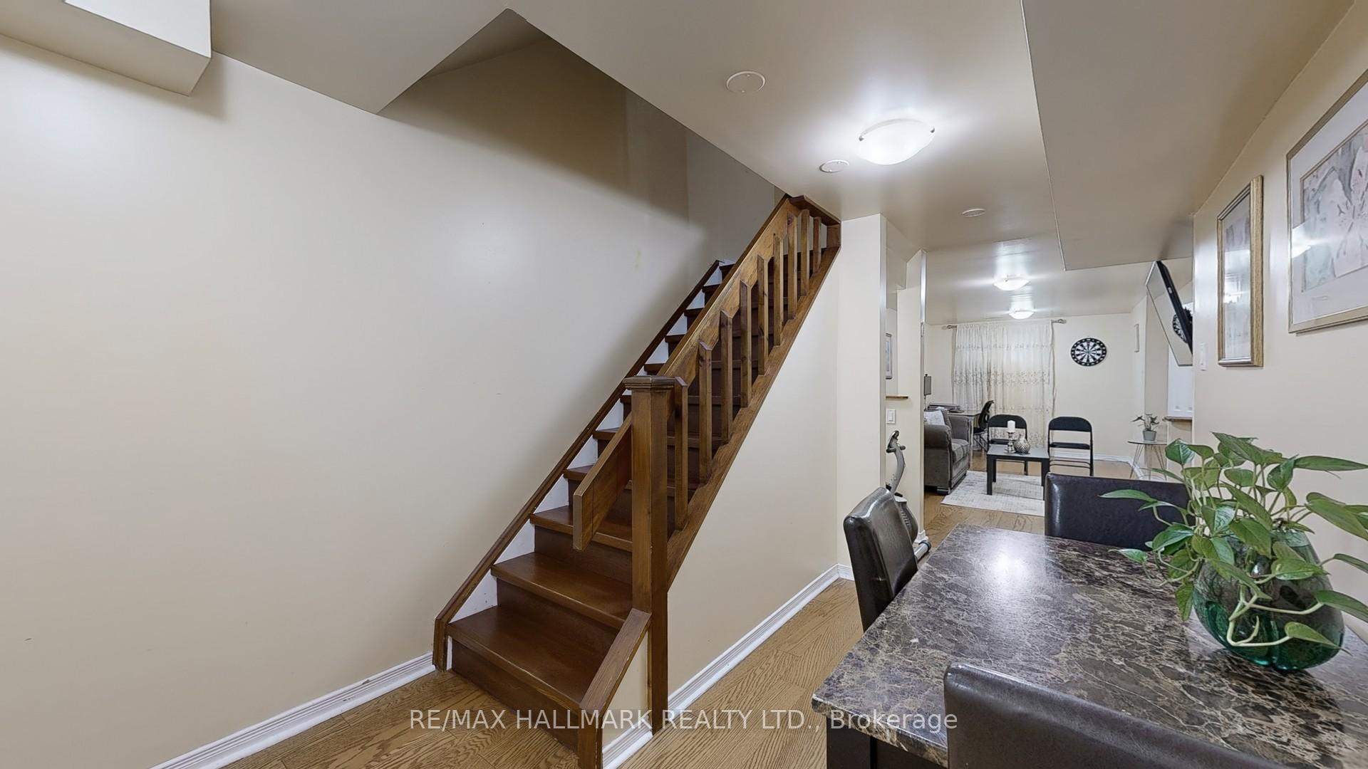 Photo 31 of 5 Ecclesfield Drive, Scarborough, Steeles — HOMEH