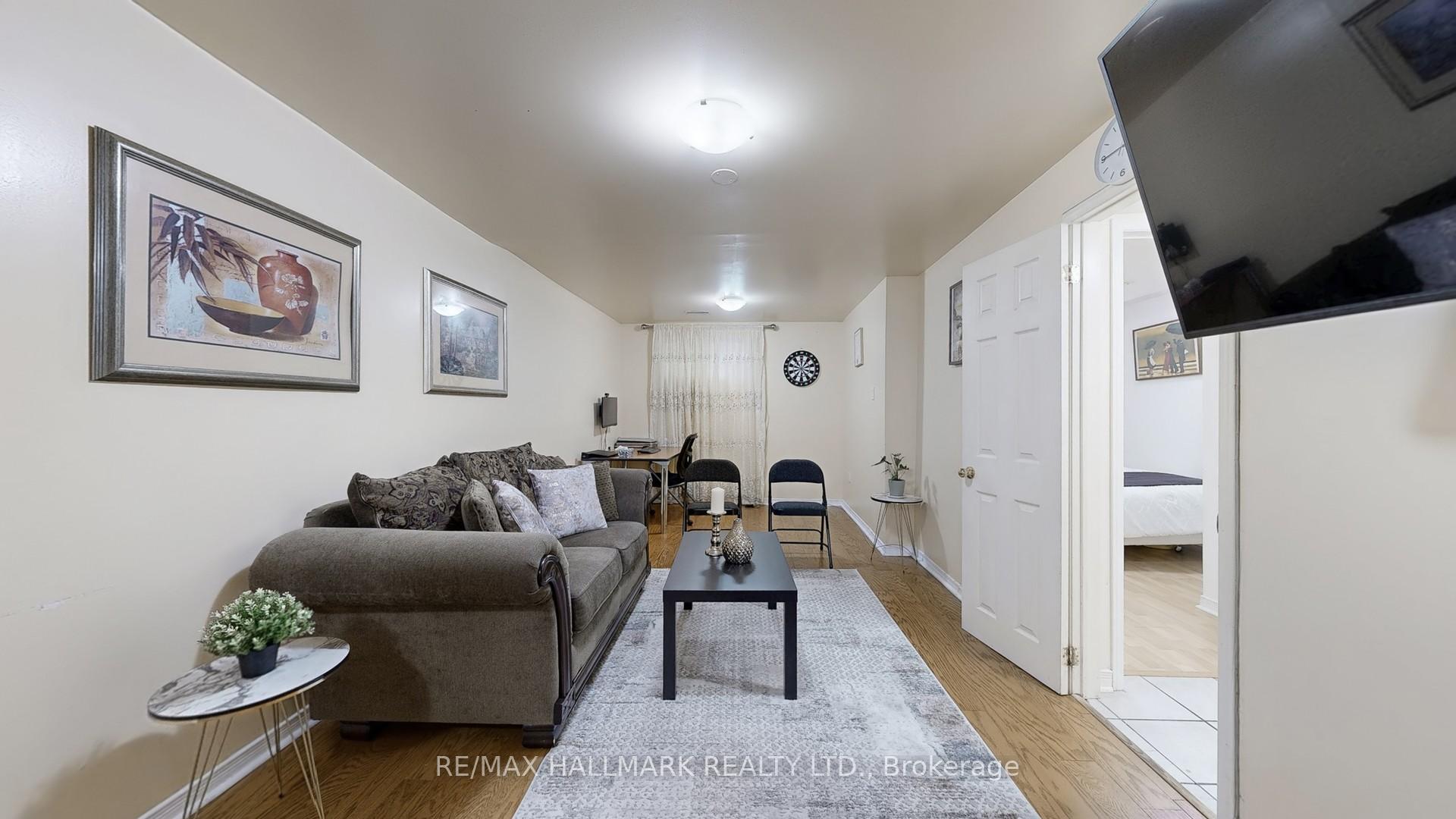 Photo 33 of 5 Ecclesfield Drive, Scarborough, Steeles — HOMEH