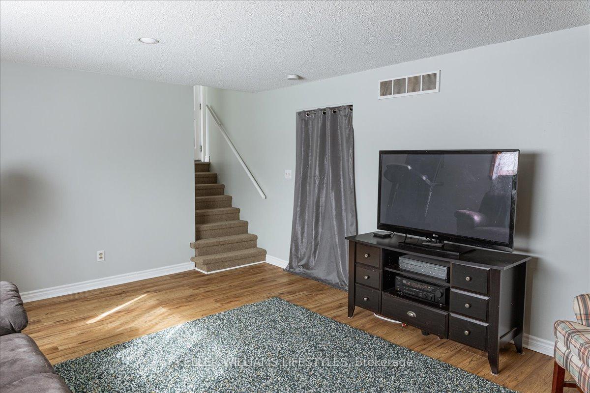 Photo 35 of 41 Westgate Avenue, Strathroy-Caradoc, SW — HOMEH