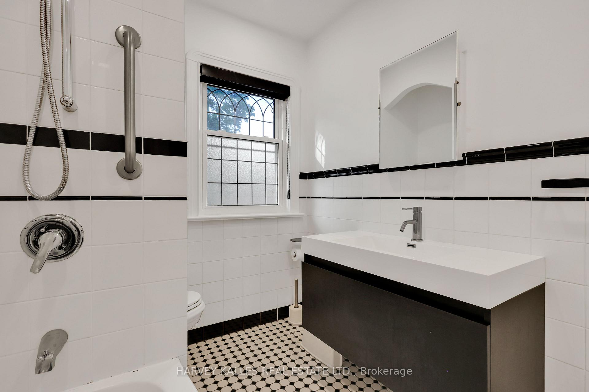 Photo 37 of 109 Whitmore Avenue, Toronto, Forest Hill North — HOMEH