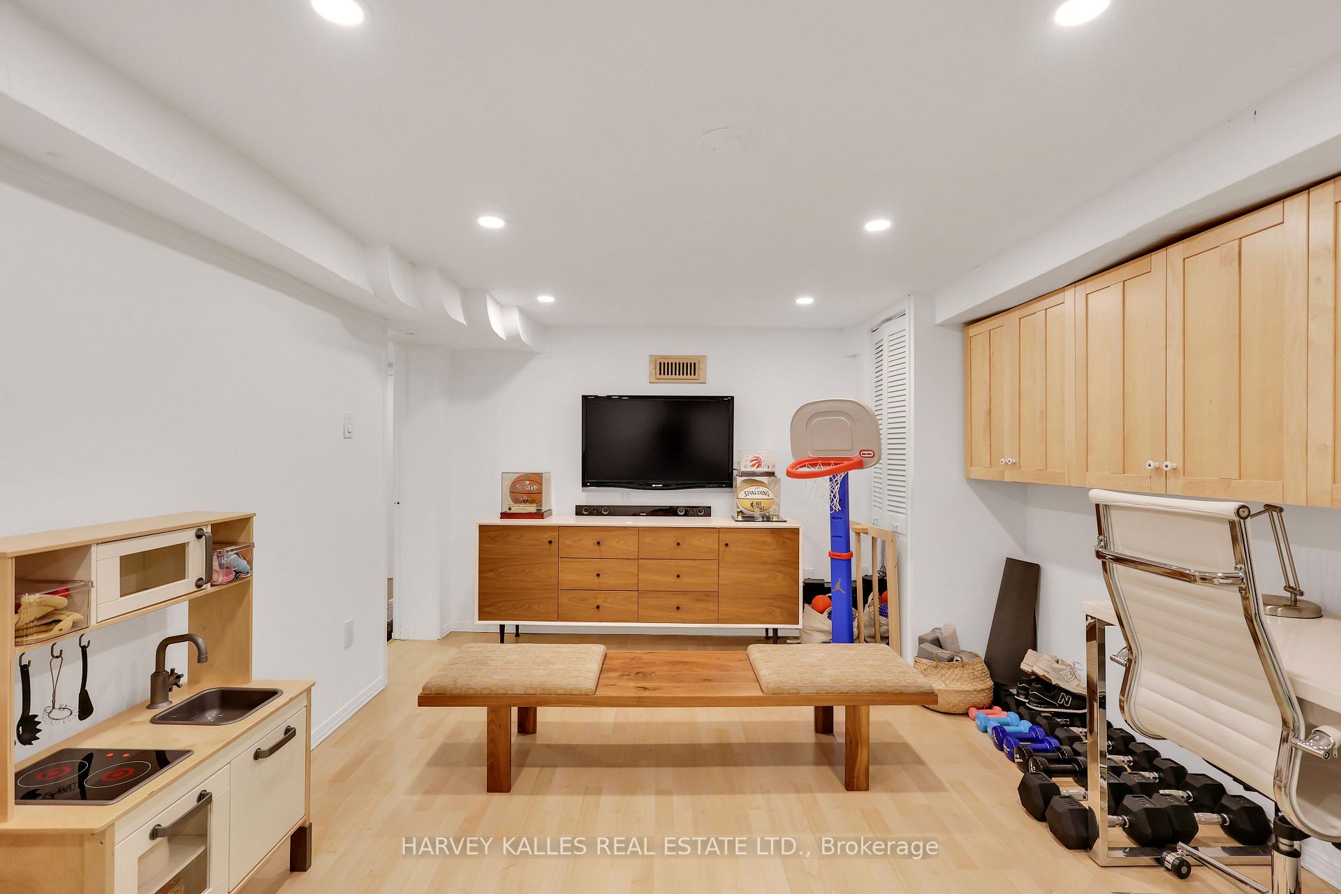 Photo 41 of 109 Whitmore Avenue, Toronto, Forest Hill North — HOMEH