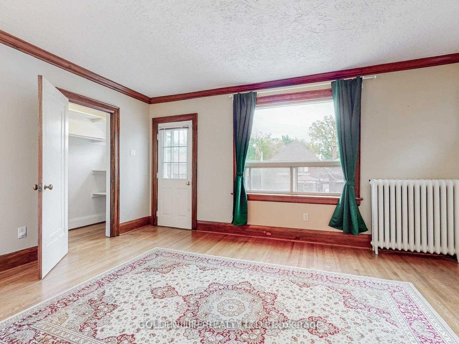Photo 5 of Unit Upper, 88 Falcon Street, Toronto, Mount Pleasant East — HOMEH