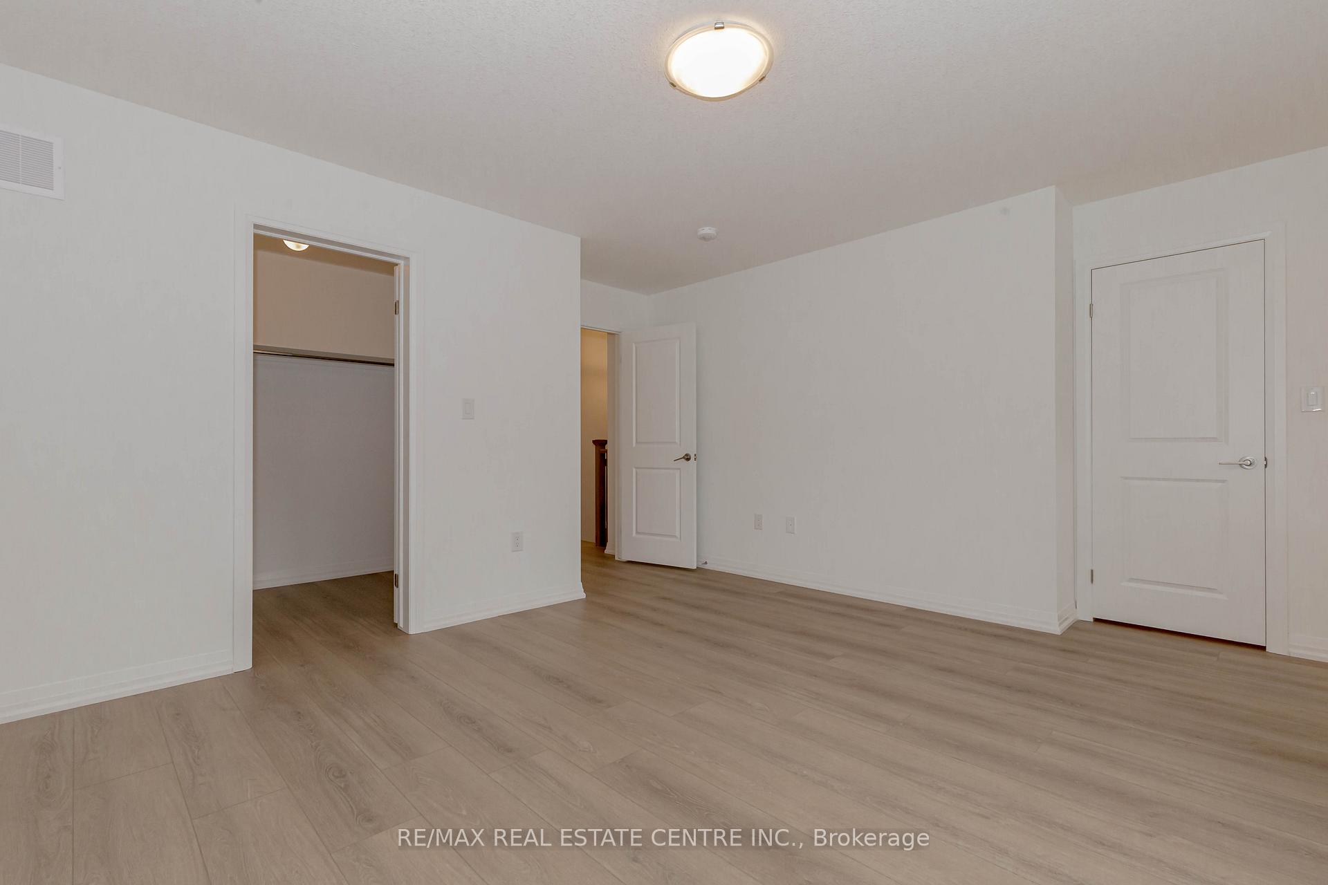 Photo 22 of 176 Bur oak Drive, Thorold, Confederation Heights — HOMEH