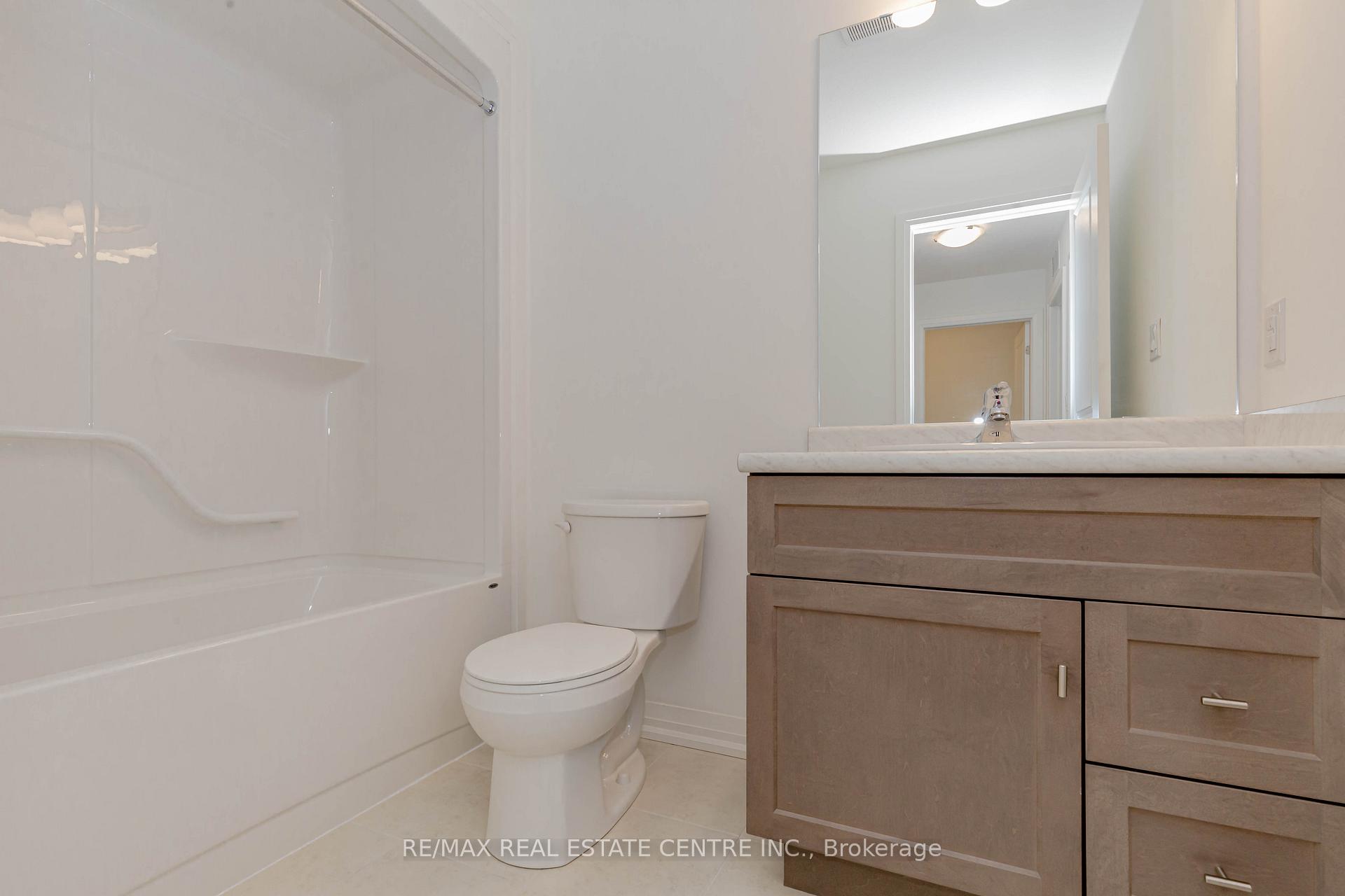 Photo 31 of 176 Bur oak Drive, Thorold, Confederation Heights — HOMEH