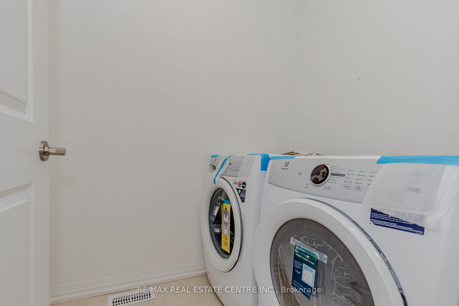 Photo 36 of 176 Bur oak Drive, Thorold, Confederation Heights — HOMEH