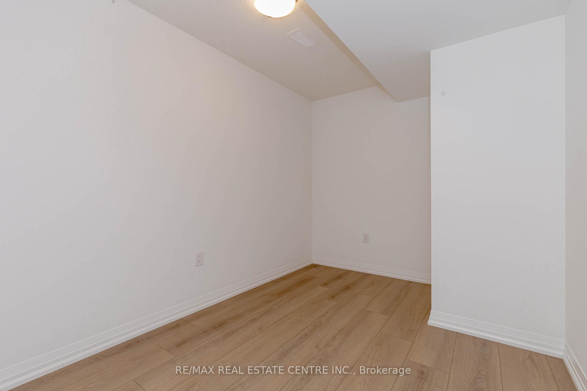 Photo 40 of 176 Bur oak Drive, Thorold, Confederation Heights — HOMEH