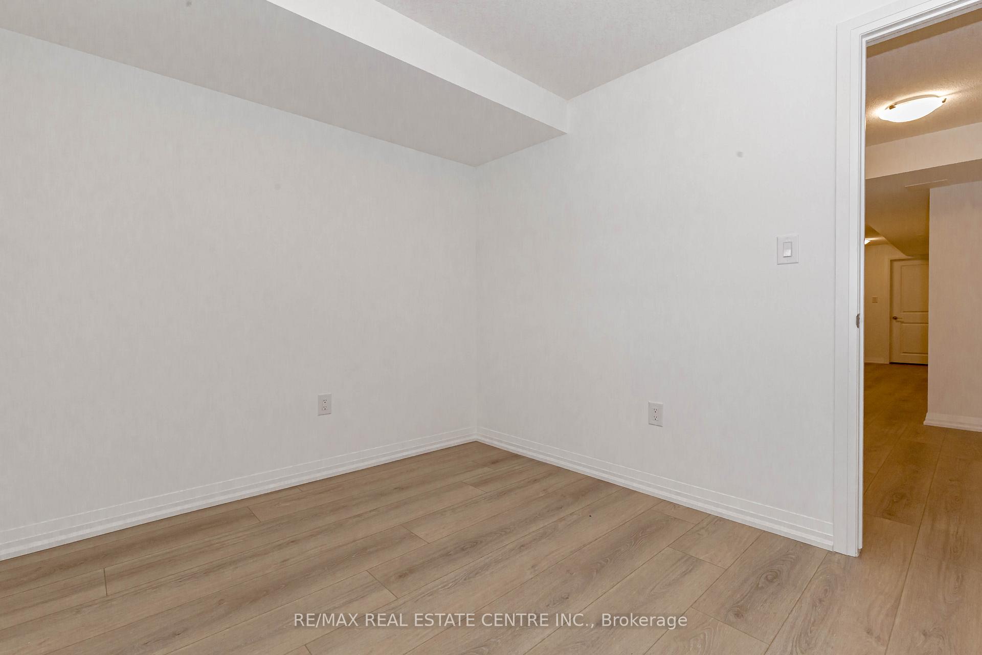 Photo 48 of 176 Bur oak Drive, Thorold, Confederation Heights — HOMEH