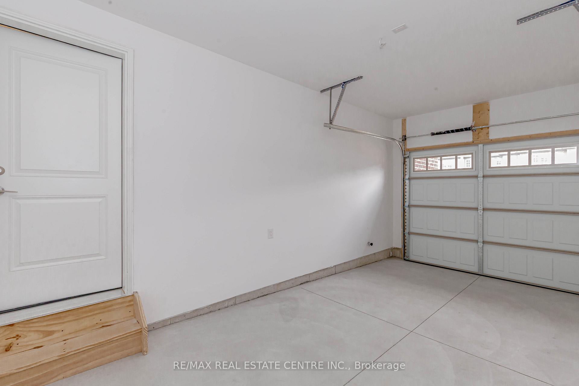 Photo 49 of 176 Bur oak Drive, Thorold, Confederation Heights — HOMEH