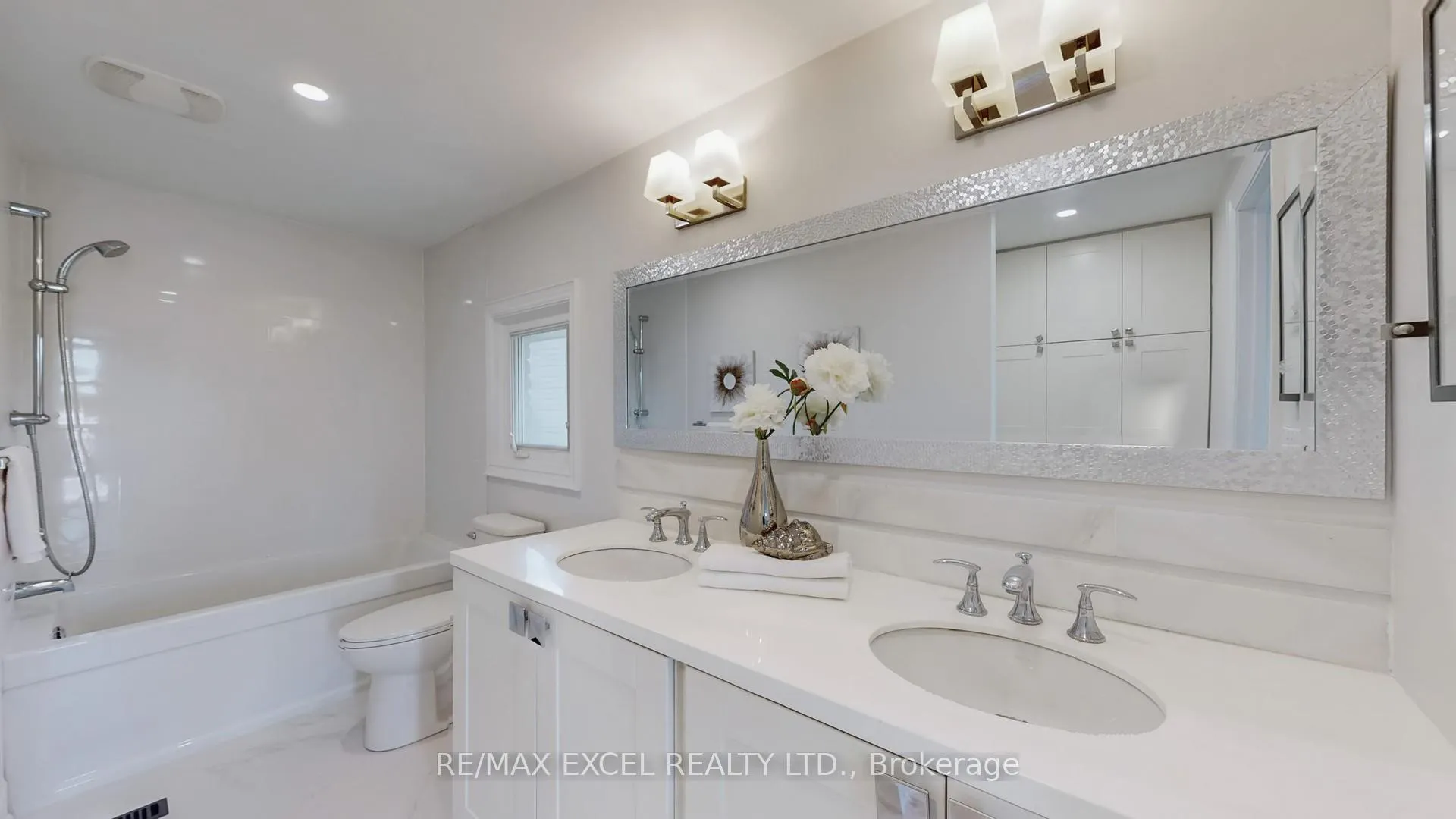Photo 19 of 80 Eagleview Crescent, Scarborough, Steeles — HOMEH