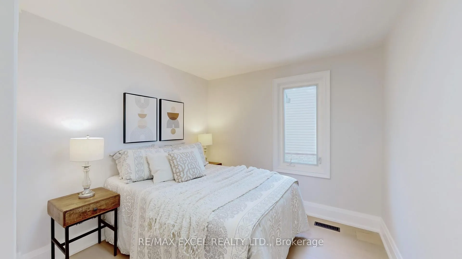Photo 24 of 80 Eagleview Crescent, Scarborough, Steeles — HOMEH