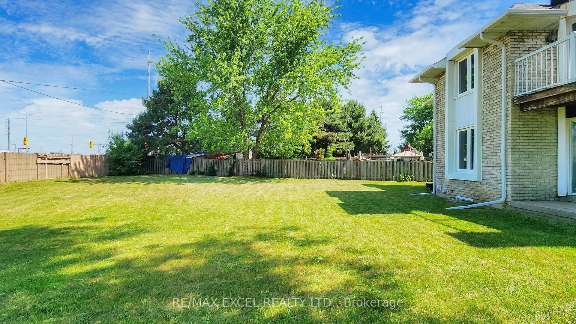Photo 36 of 80 Eagleview Crescent, Scarborough, Steeles — HOMEH
