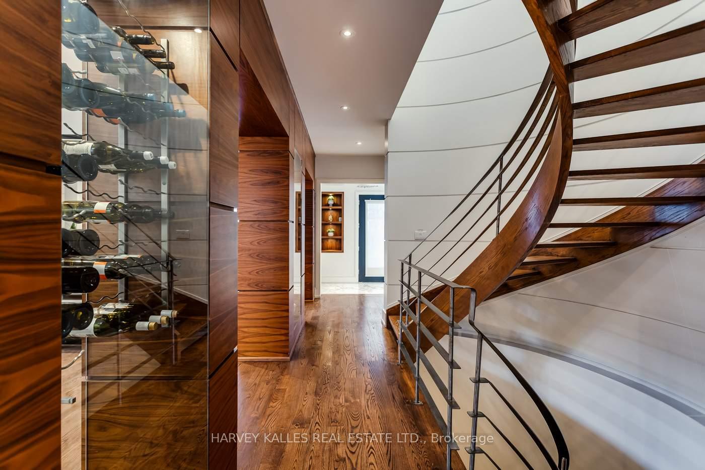Photo 4 of 330 Brooke Avenue, Toronto, Bedford Park-Nortown — HOMEH