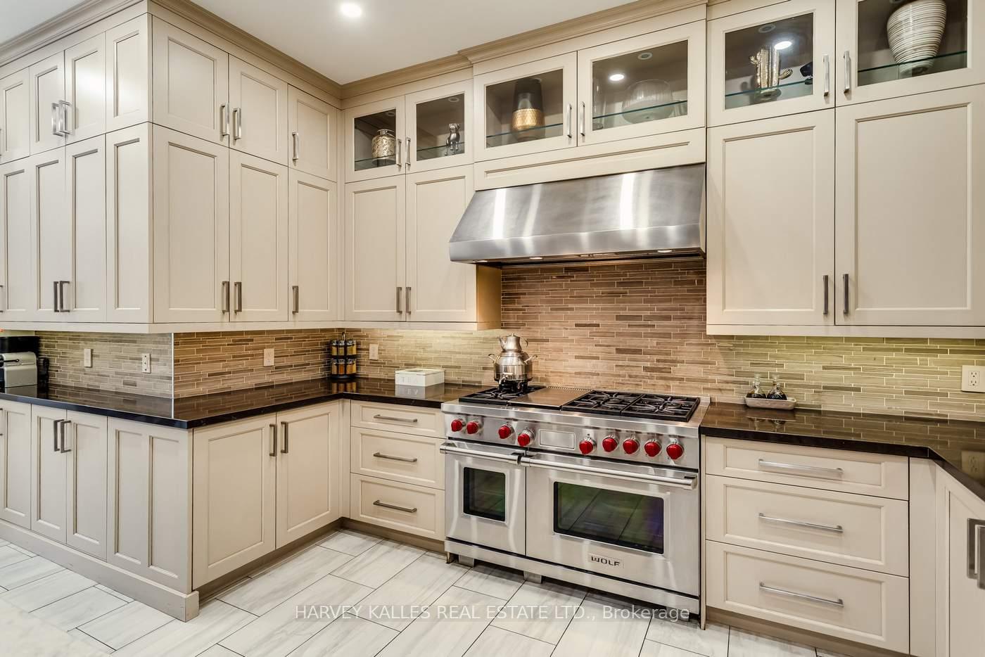 Photo 22 of 330 Brooke Avenue, Toronto, Bedford Park-Nortown — HOMEH