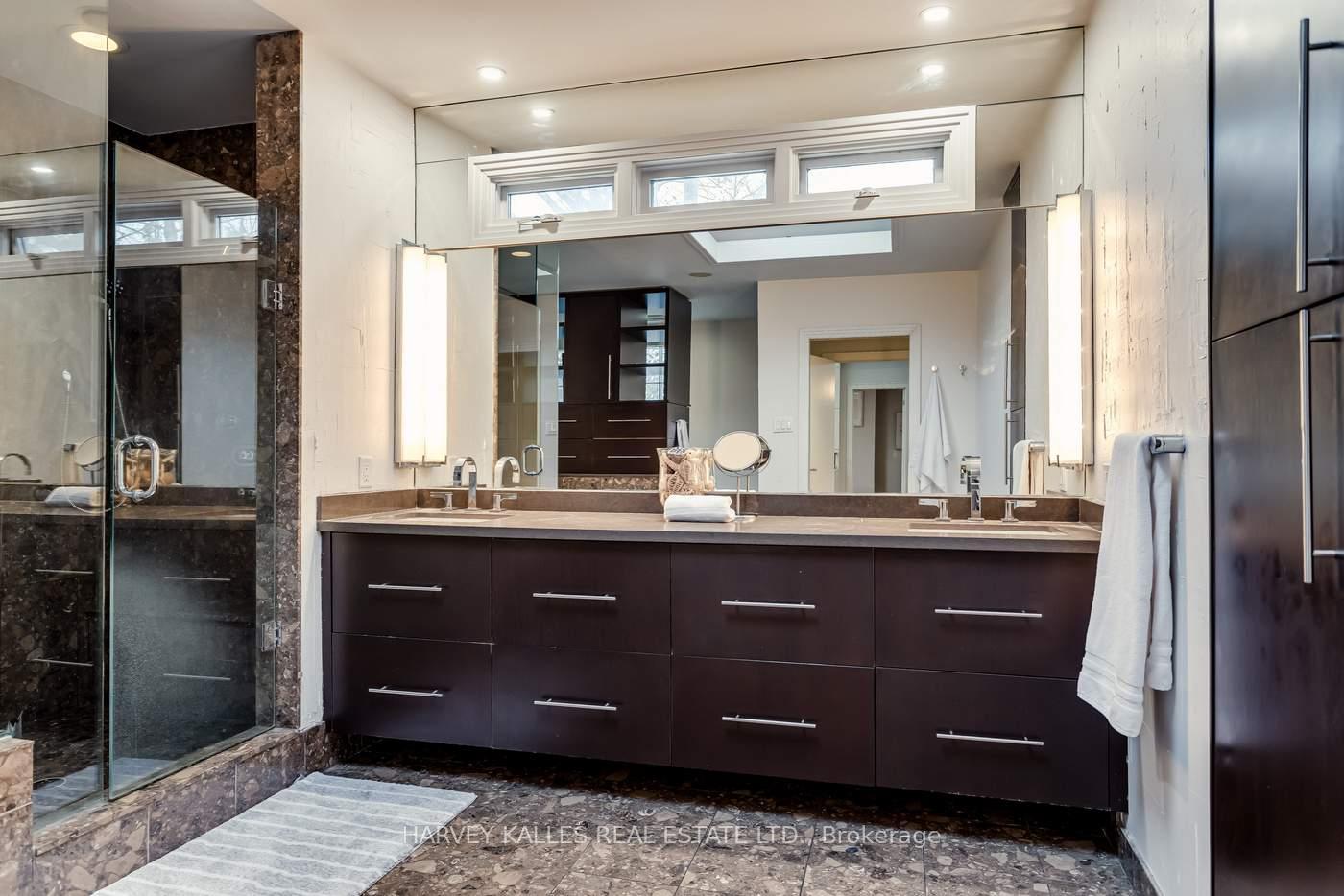 Photo 37 of 330 Brooke Avenue, Toronto, Bedford Park-Nortown — HOMEH