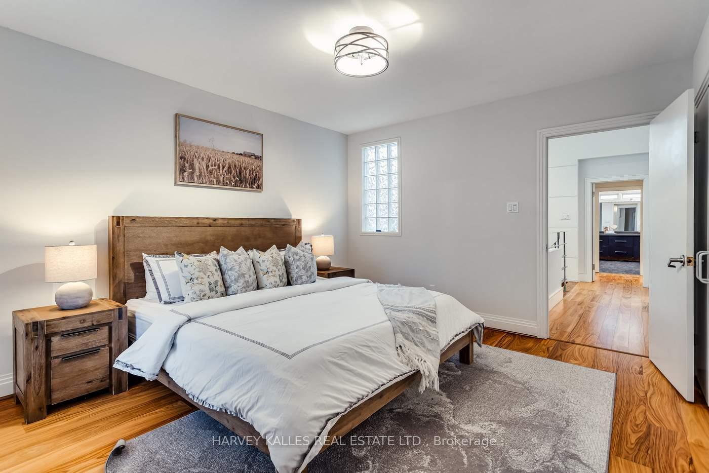Photo 42 of 330 Brooke Avenue, Toronto, Bedford Park-Nortown — HOMEH