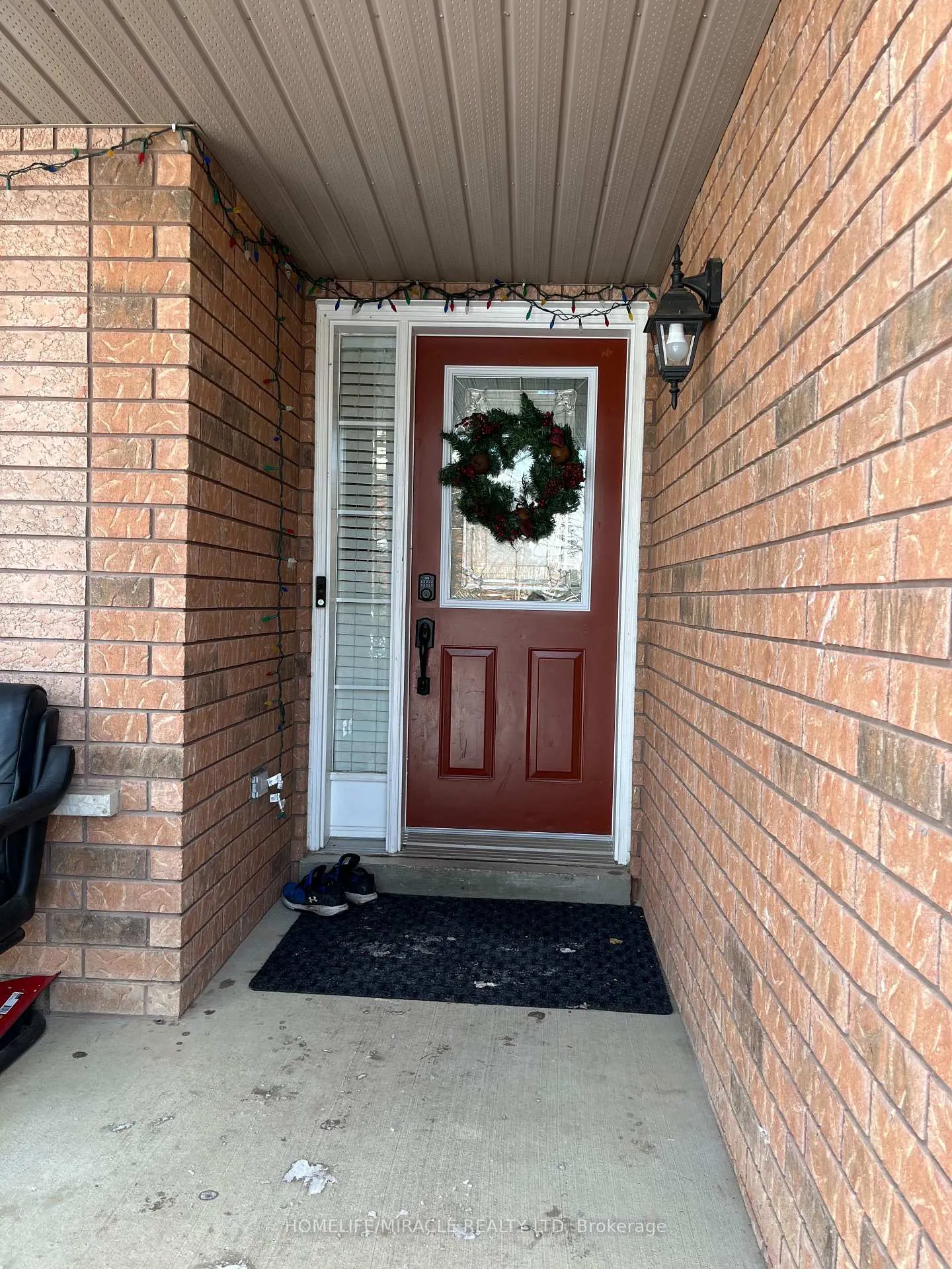 Photo 2 of 134 Williamson Drive, Brampton, Fletcher's Meadow — HOMEH