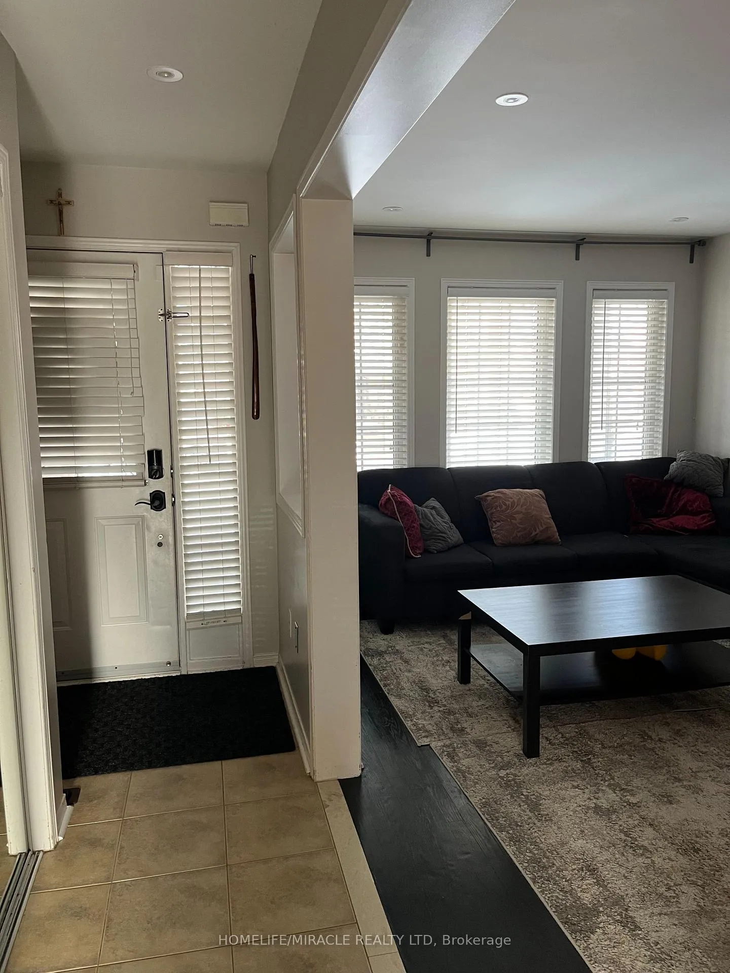 Photo 3 of 134 Williamson Drive, Brampton, Fletcher's Meadow — HOMEH