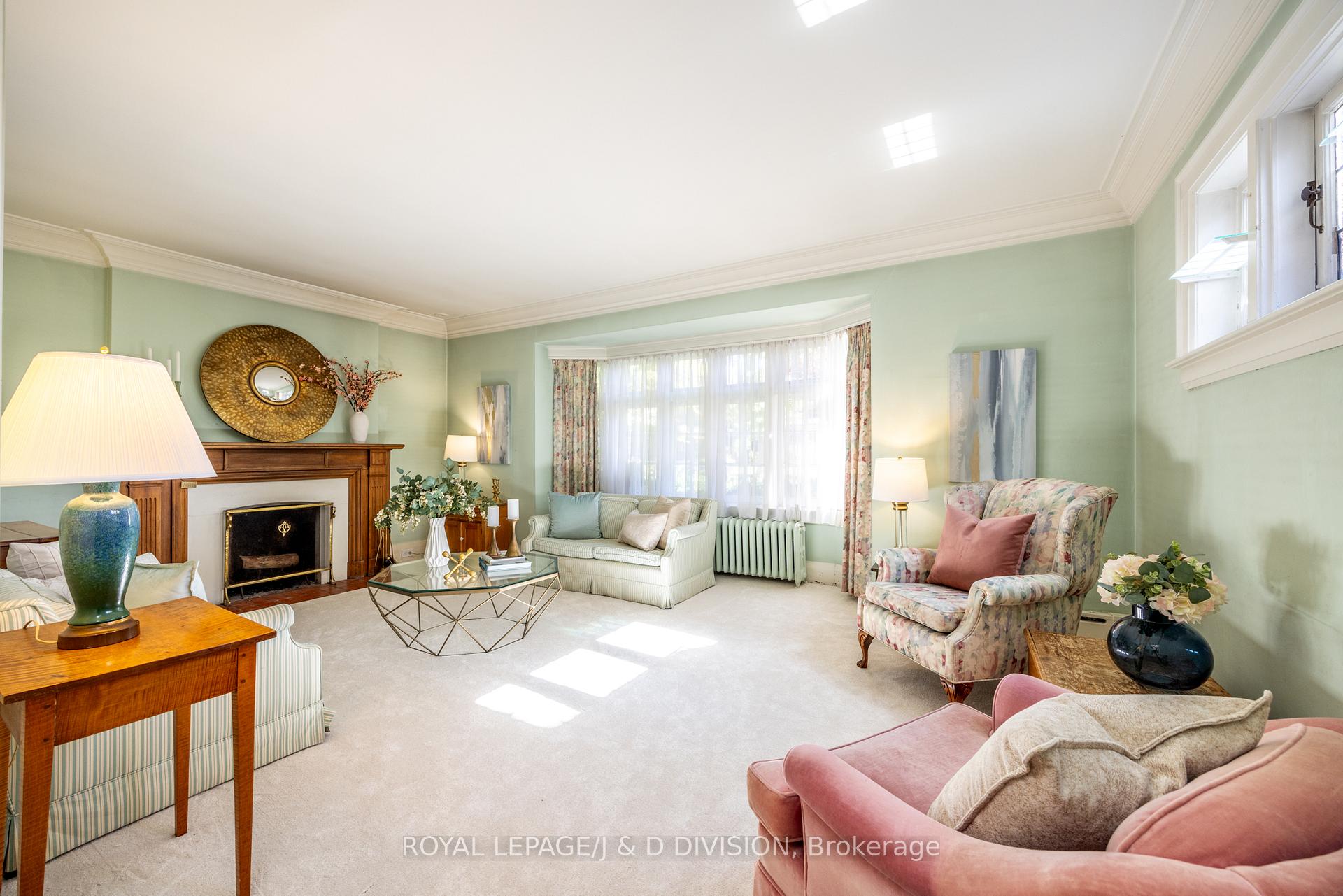 Photo 5 of 50 Eastbourne Avenue, Toronto, Yonge-Eglinton — HOMEH
