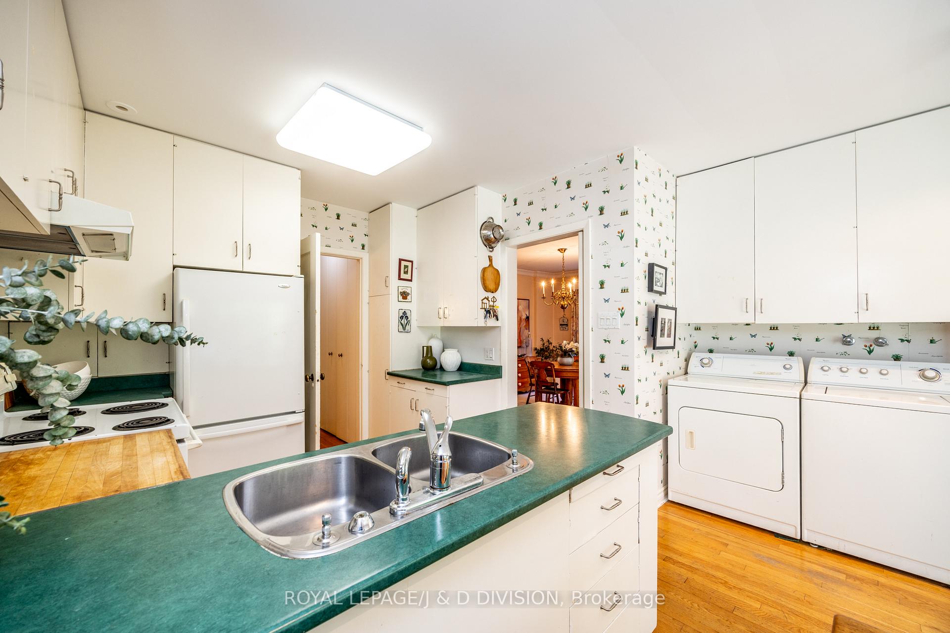 Photo 17 of 50 Eastbourne Avenue, Toronto, Yonge-Eglinton — HOMEH
