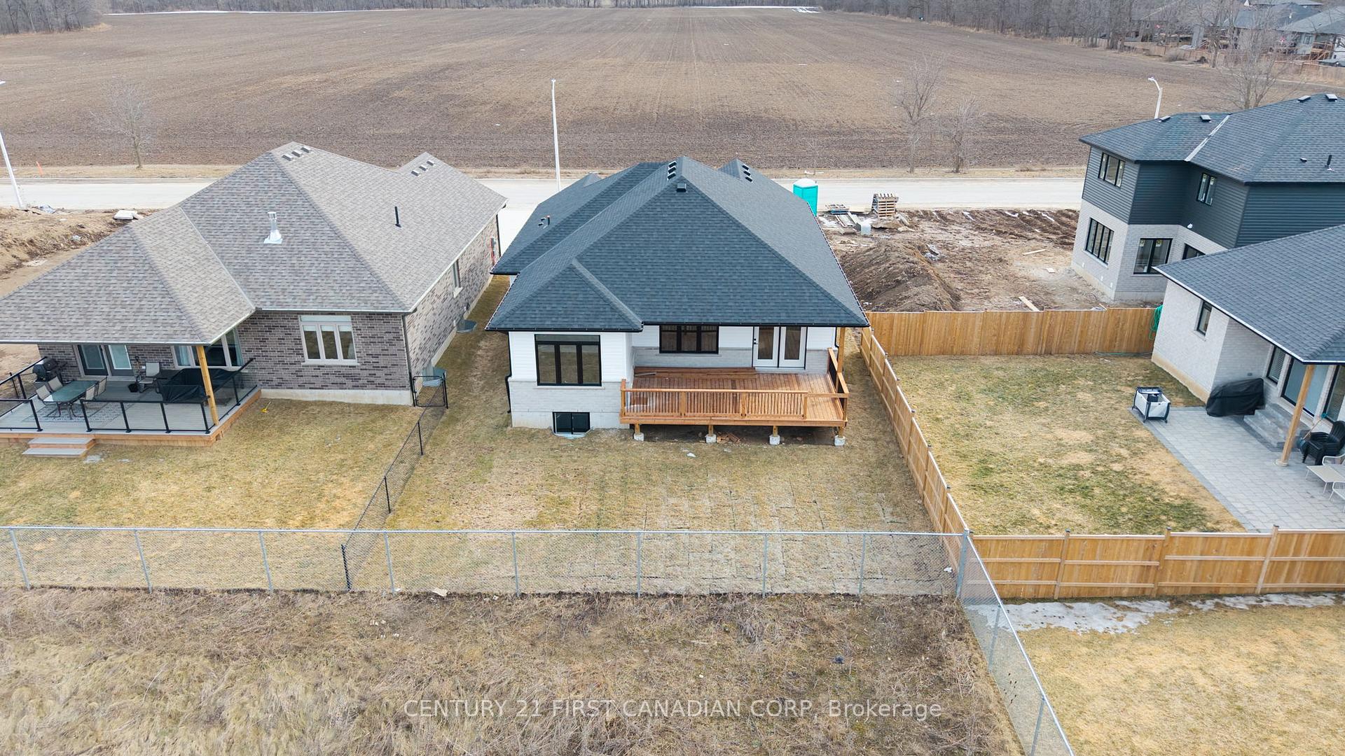 Photo 42 of 331 Thorn Drive, Strathroy-Caradoc, NE — HOMEH