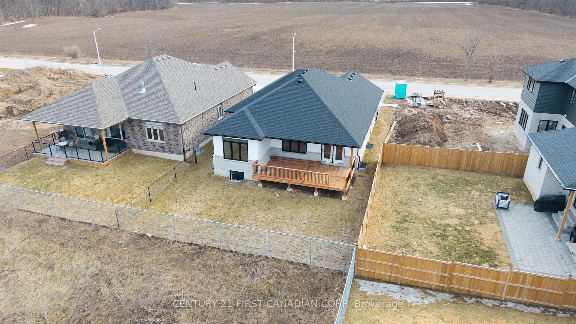 Photo 43 of 331 Thorn Drive, Strathroy-Caradoc, NE — HOMEH