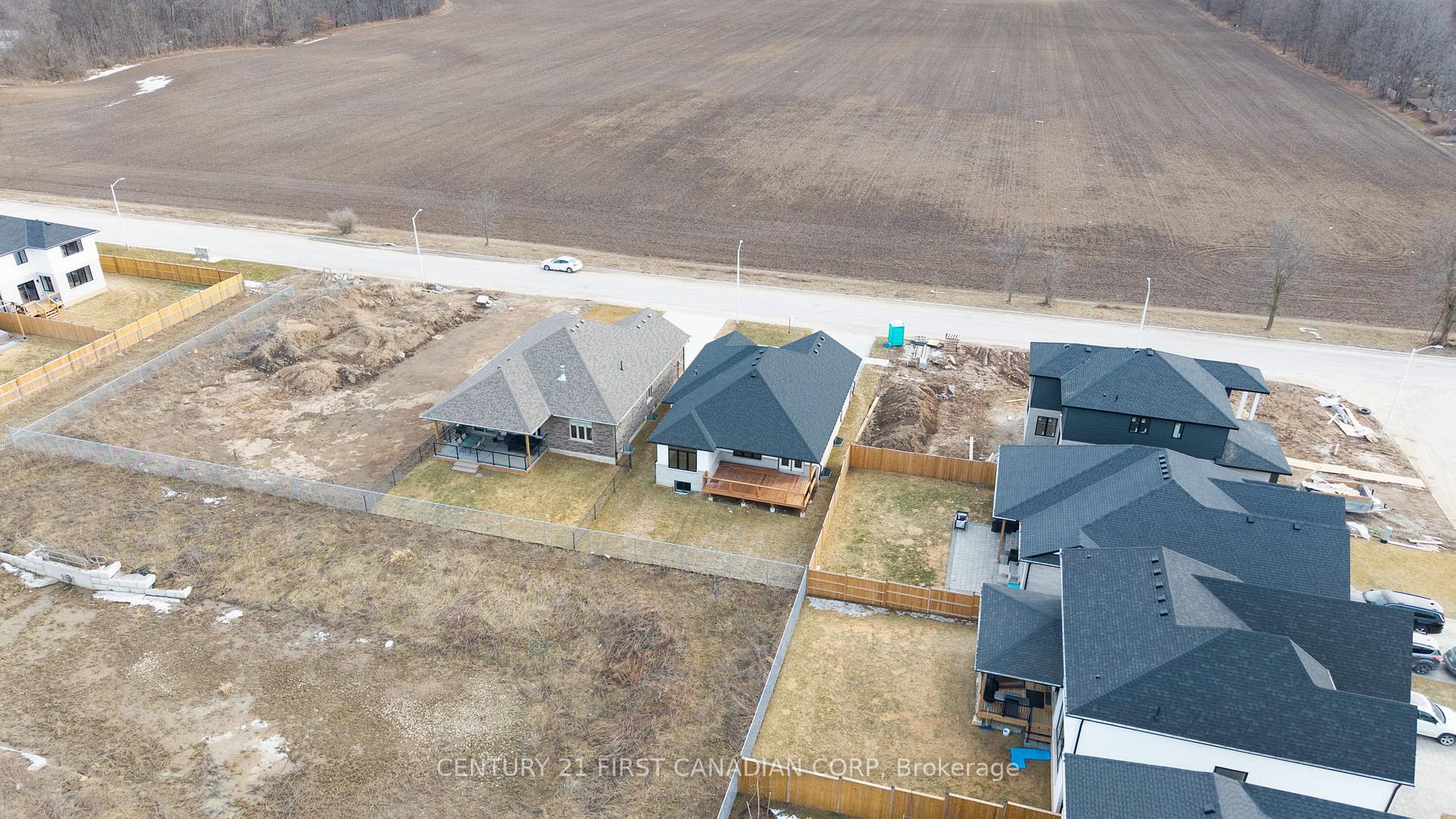 Photo 44 of 331 Thorn Drive, Strathroy-Caradoc, NE — HOMEH