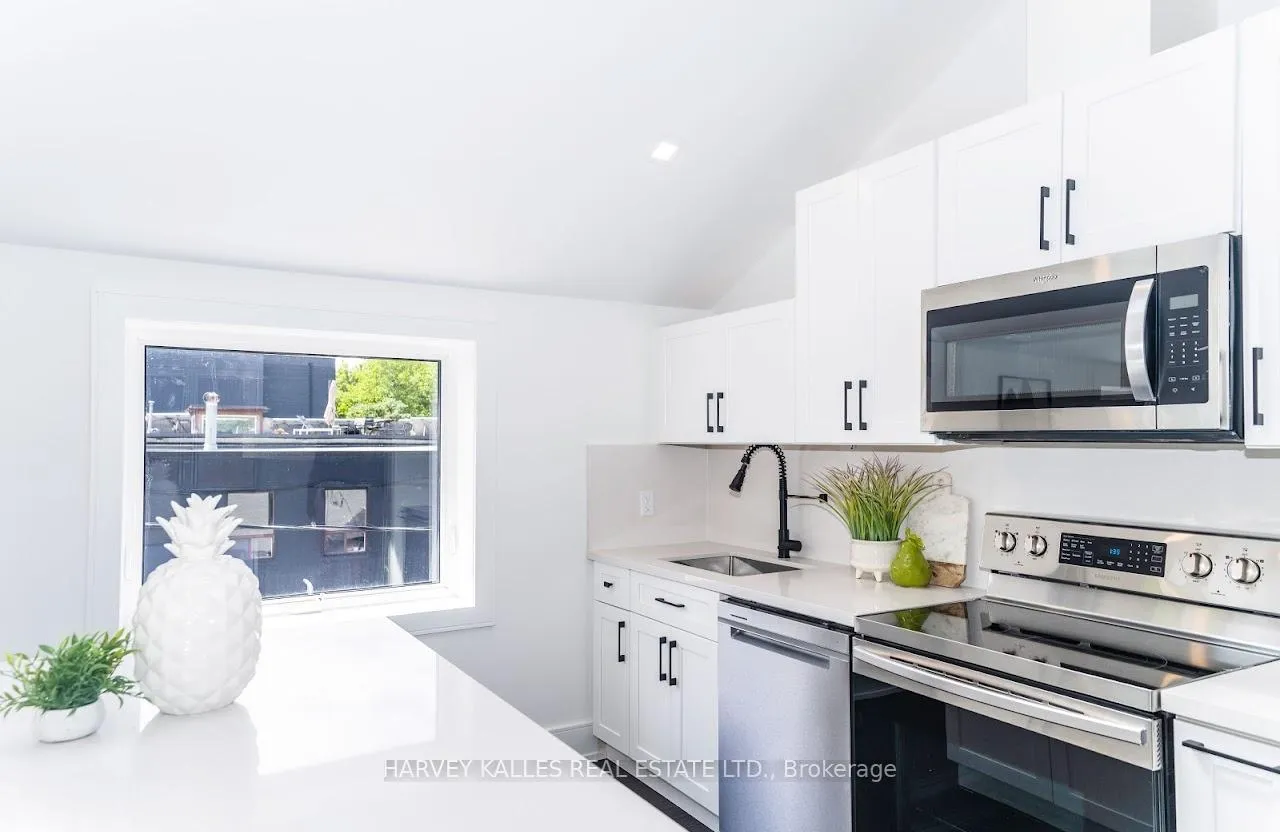 Photo 3 of Unit 3, 200 Munro Street, Toronto, South Riverdale — HOMEH