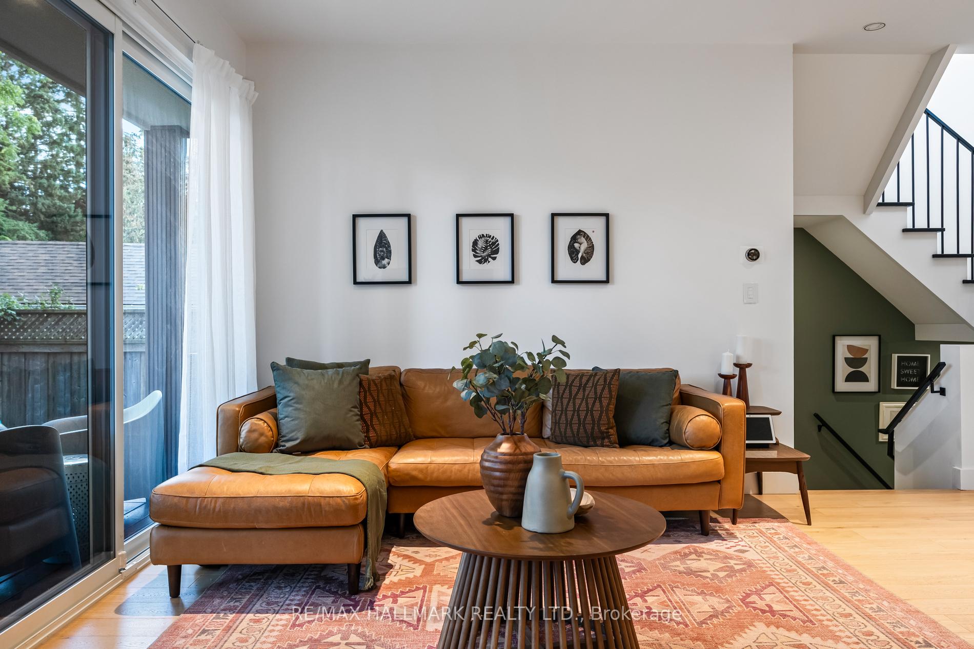 Photo 13 of 27 Glencrest Boulevard, Toronto, O'Connor-Parkview — HOMEH