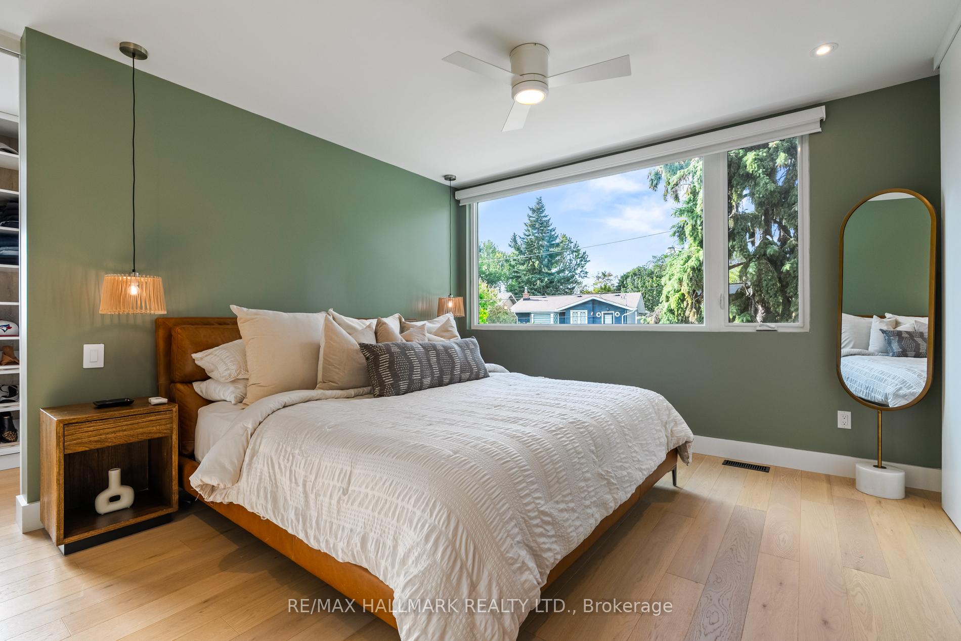 Photo 17 of 27 Glencrest Boulevard, Toronto, O'Connor-Parkview — HOMEH