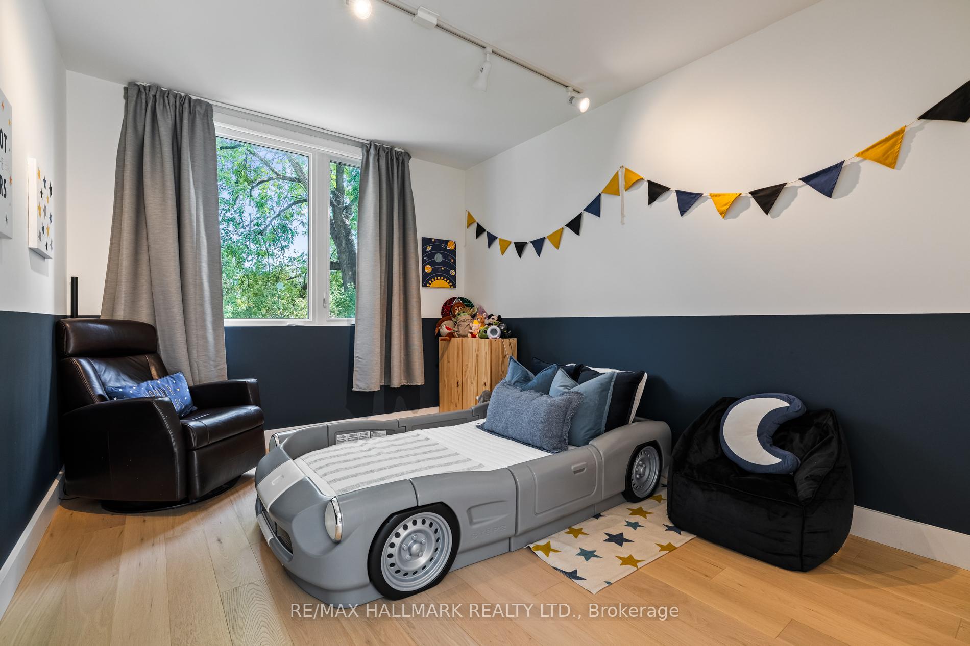 Photo 20 of 27 Glencrest Boulevard, Toronto, O'Connor-Parkview — HOMEH