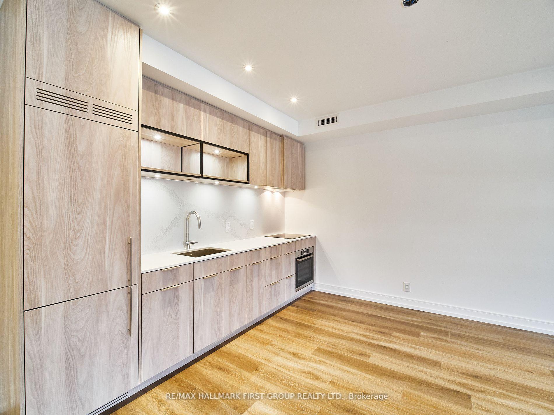Photo 10 of Unit Upper, 2598 Yonge Street, Toronto, Lawrence Park South — HOMEH