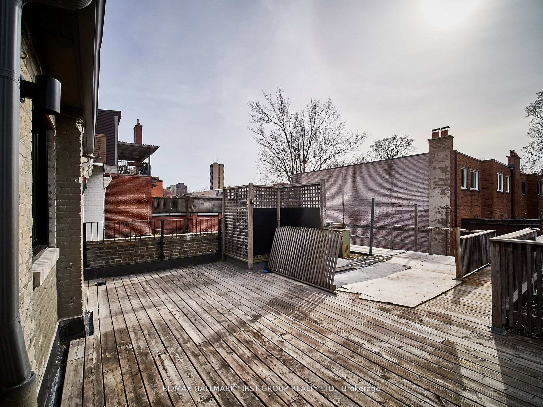 Photo 30 of Unit Upper, 2598 Yonge Street, Toronto, Lawrence Park South — HOMEH
