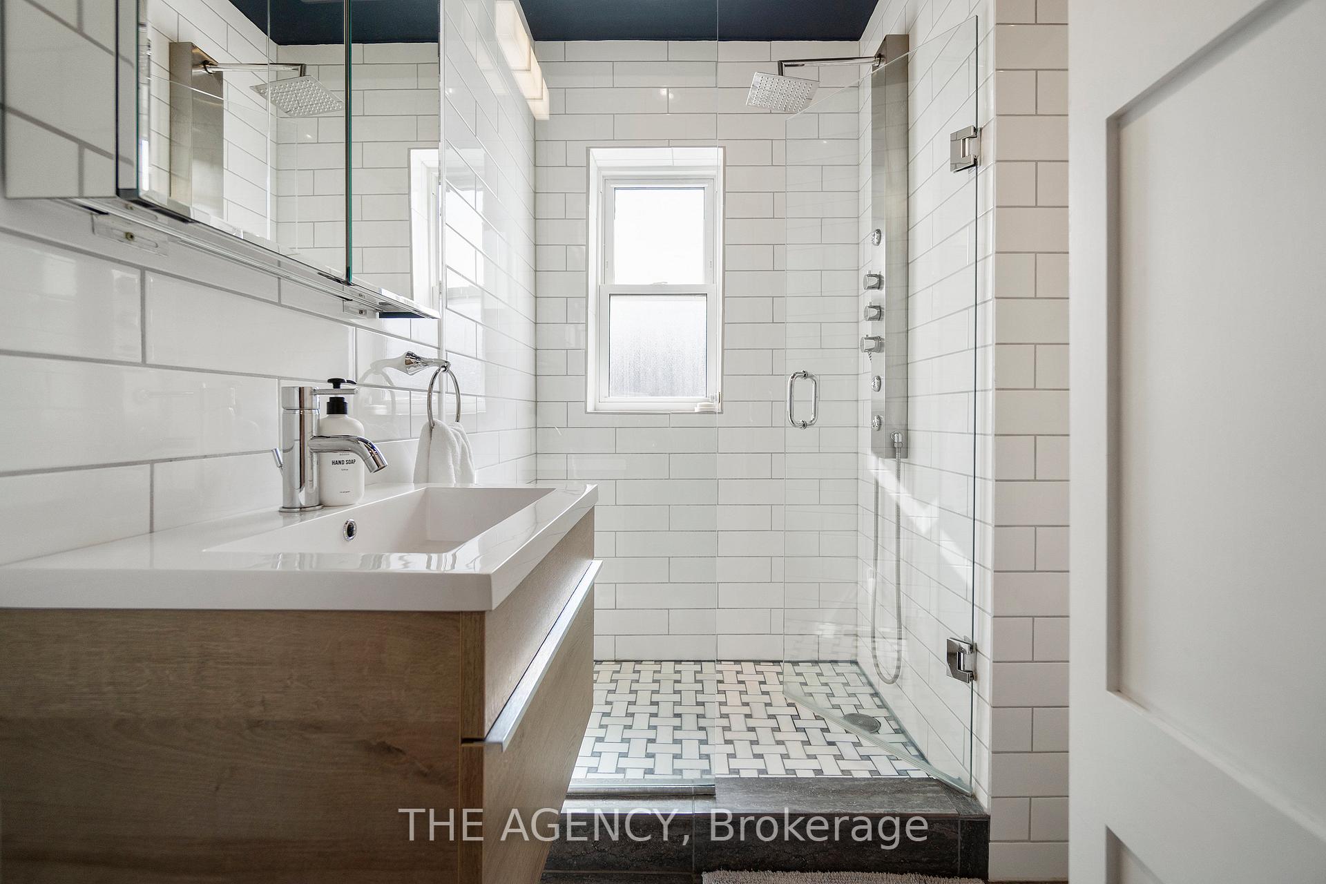 Photo 25 of 172 Brookside Drive, Toronto, East End-Danforth — HOMEH