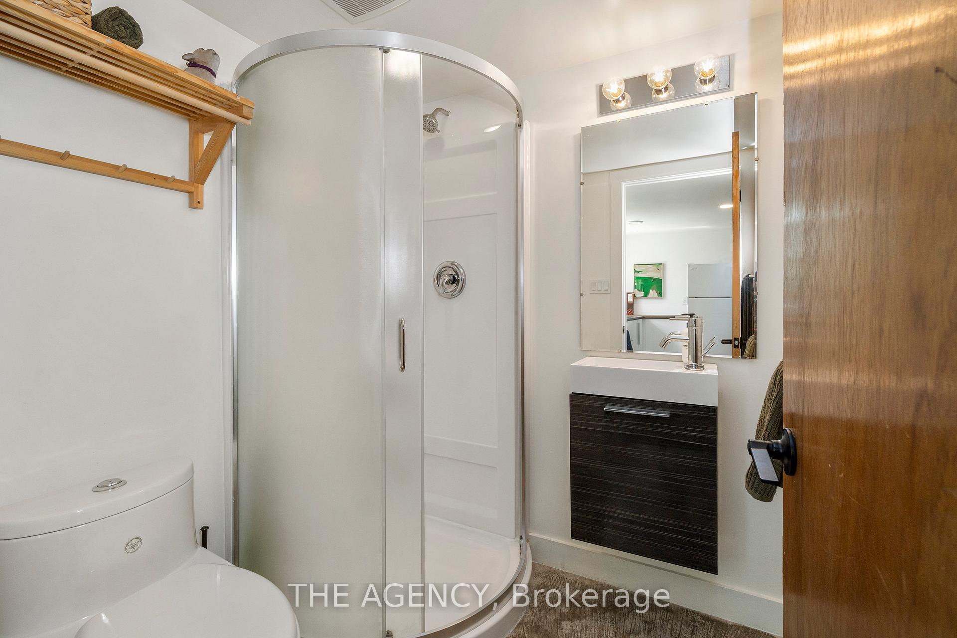 Photo 30 of 172 Brookside Drive, Toronto, East End-Danforth — HOMEH