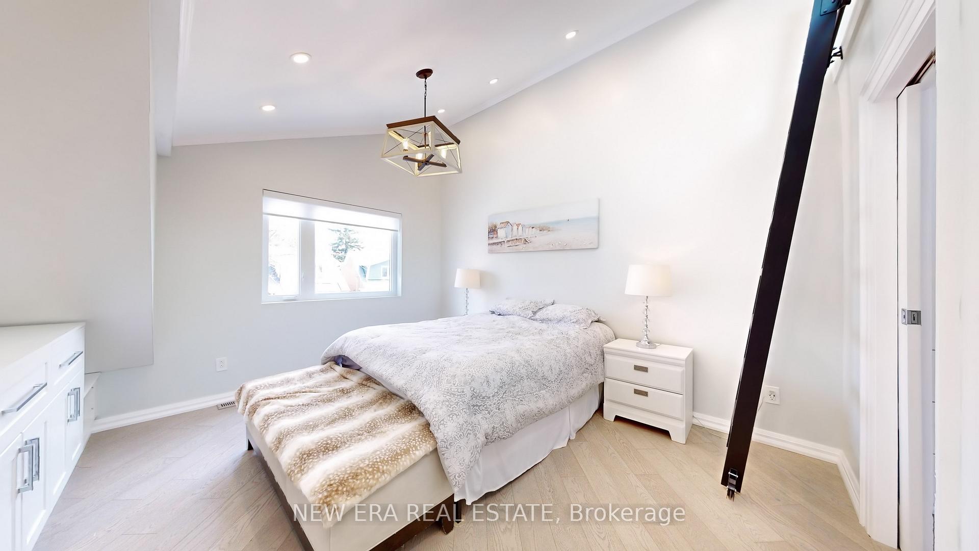 Photo 21 of 34 Kimbourne Avenue, Toronto, Danforth Village-East York — HOMEH