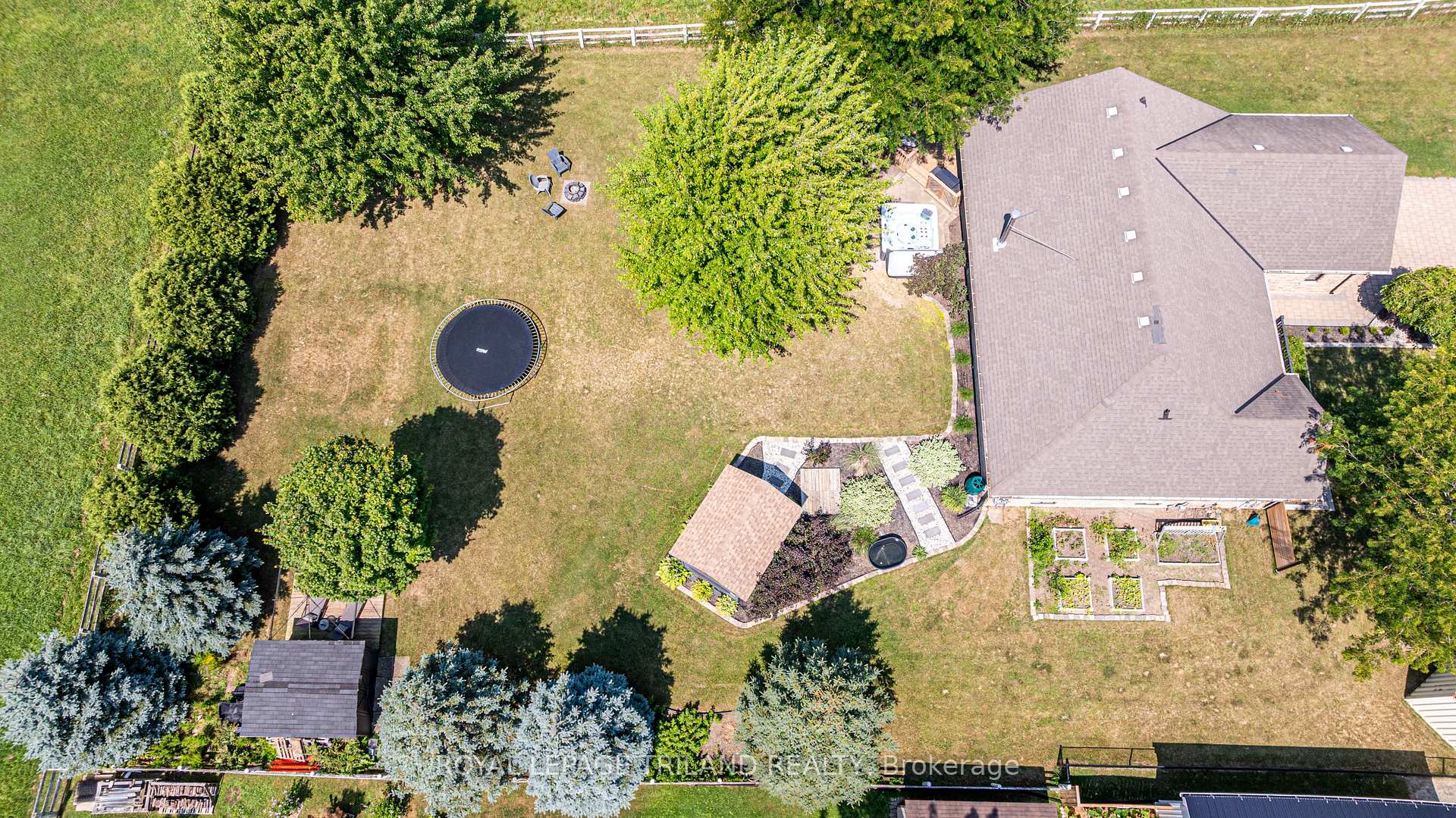 Photo 2 of 3921 Elgin Road, Thames Centre, Mossley — HOMEH