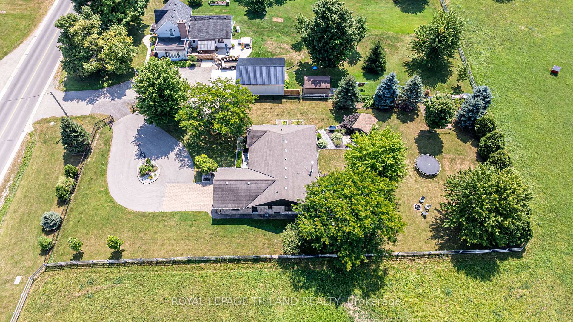 Photo 3 of 3921 Elgin Road, Thames Centre, Mossley — HOMEH