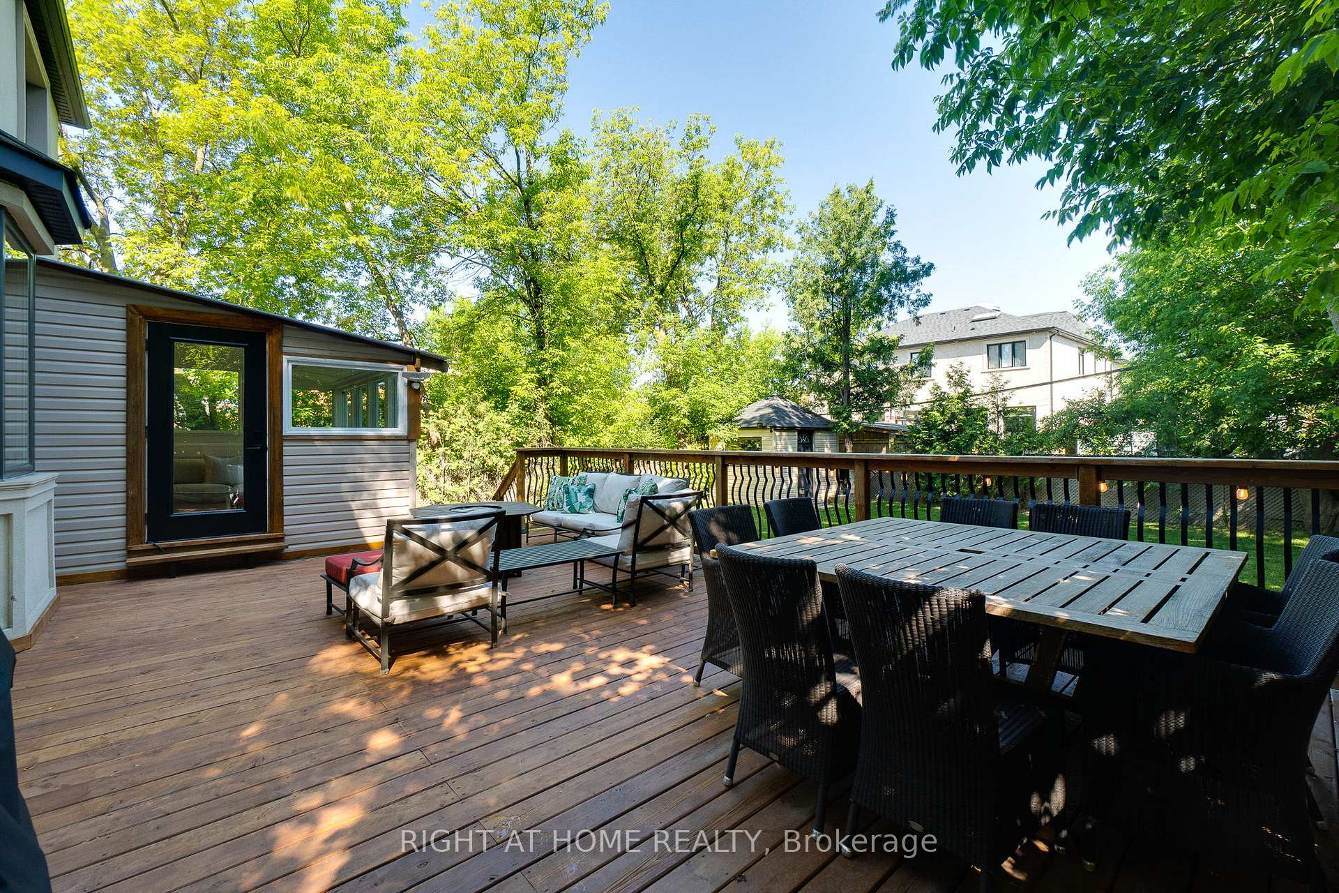 Photo 29 of 92 Ridgevale Drive, Toronto, Englemount-Lawrence — HOMEH