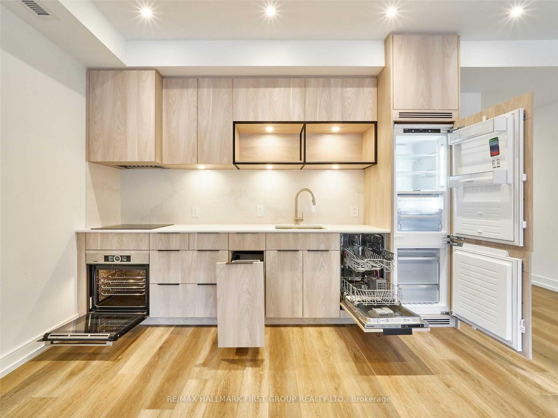 Photo 5 of Unit Upper, 2602 Yonge Street, Toronto, Lawrence Park South — HOMEH