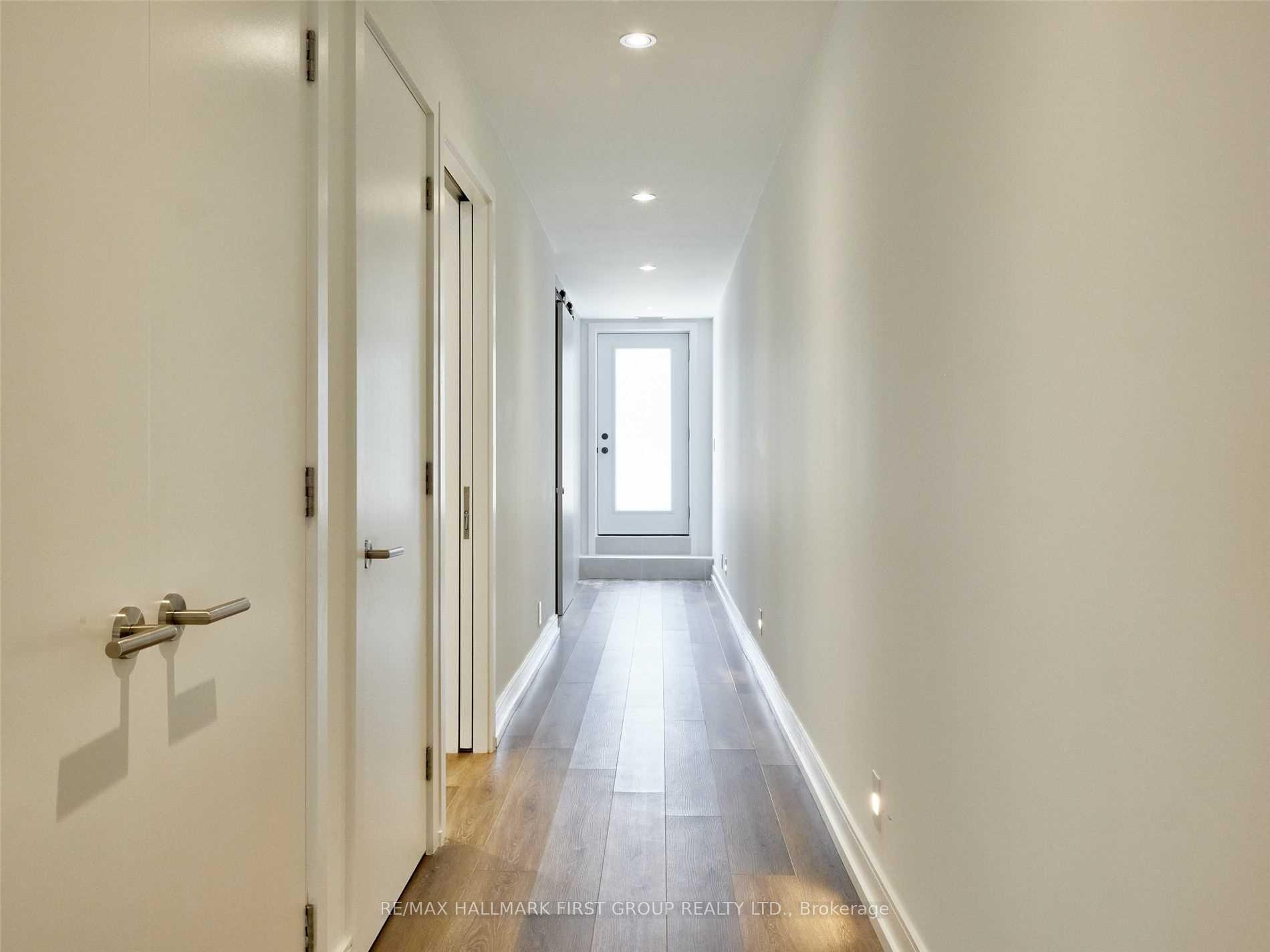 Photo 7 of Unit Upper, 2602 Yonge Street, Toronto, Lawrence Park South — HOMEH