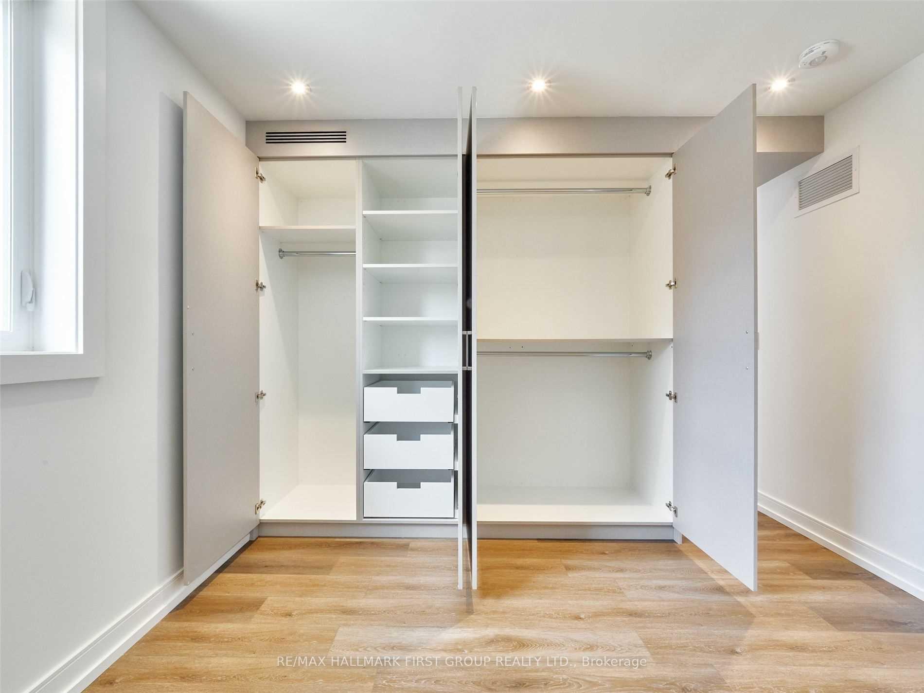 Photo 13 of Unit Upper, 2602 Yonge Street, Toronto, Lawrence Park South — HOMEH