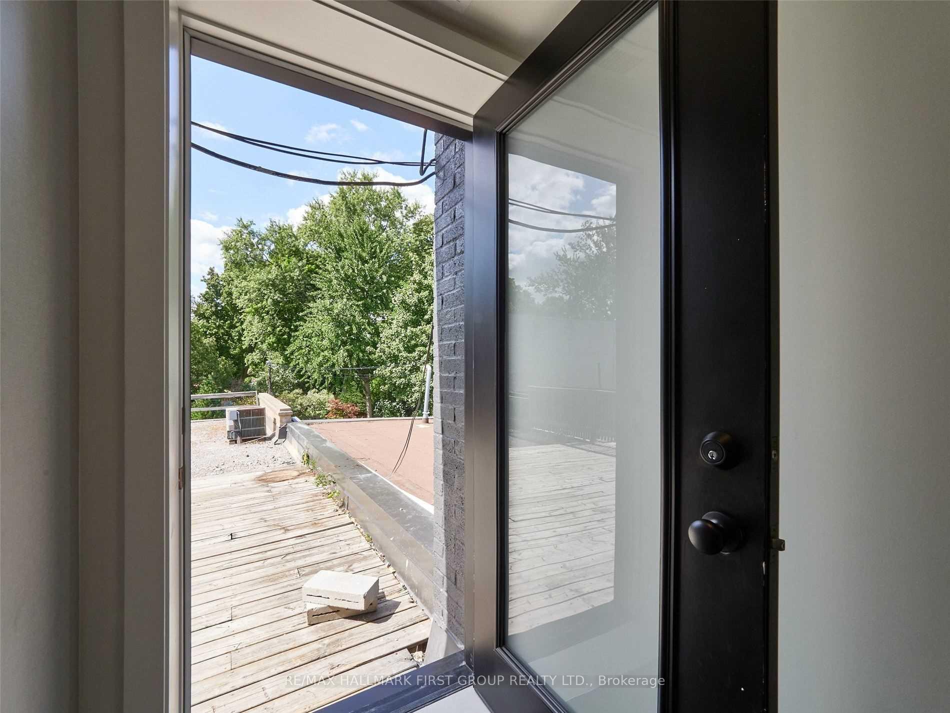 Photo 14 of Unit Upper, 2602 Yonge Street, Toronto, Lawrence Park South — HOMEH
