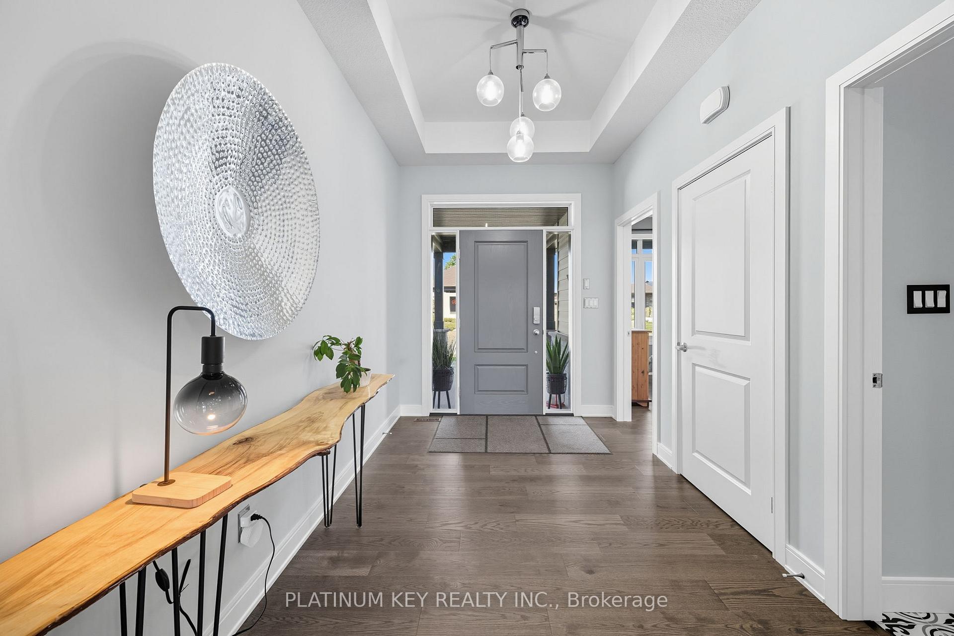 Photo 3 of 140 Collins Way, Strathroy-Caradoc, SE — HOMEH