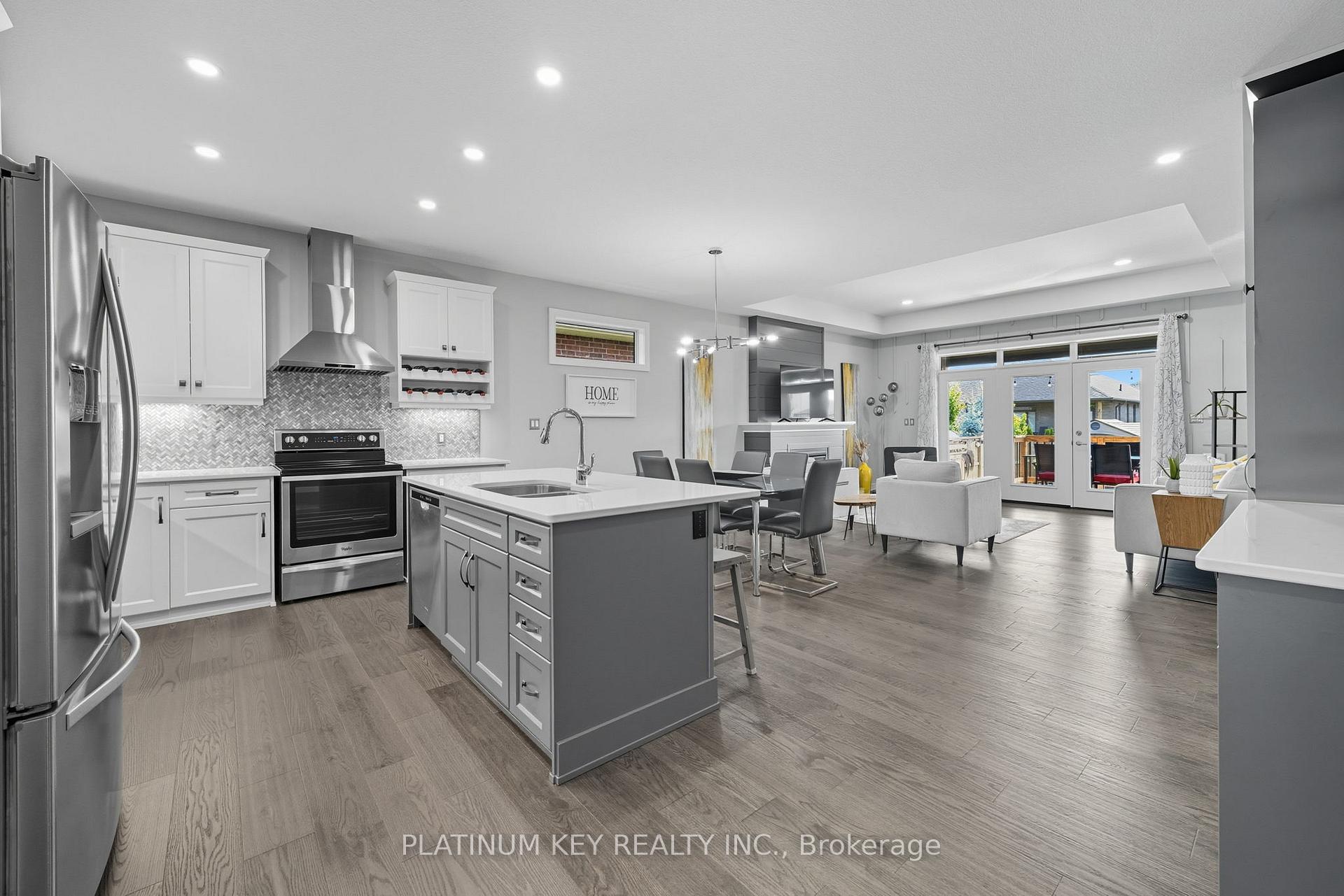 Photo 6 of 140 Collins Way, Strathroy-Caradoc, SE — HOMEH