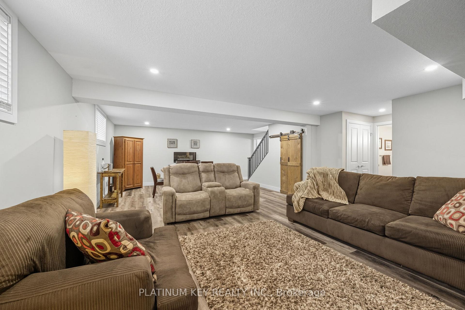 Photo 25 of 140 Collins Way, Strathroy-Caradoc, SE — HOMEH