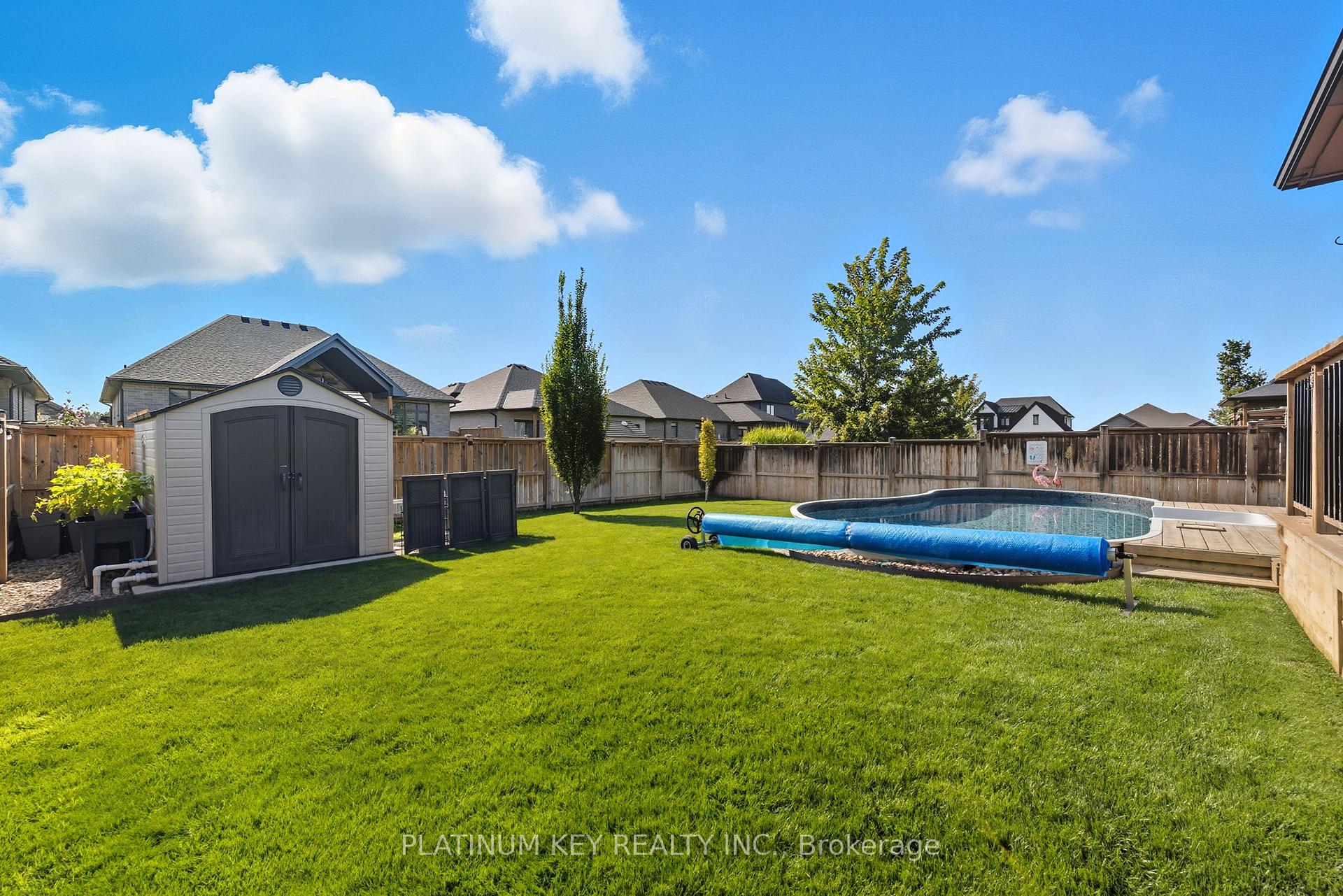 Photo 33 of 140 Collins Way, Strathroy-Caradoc, SE — HOMEH