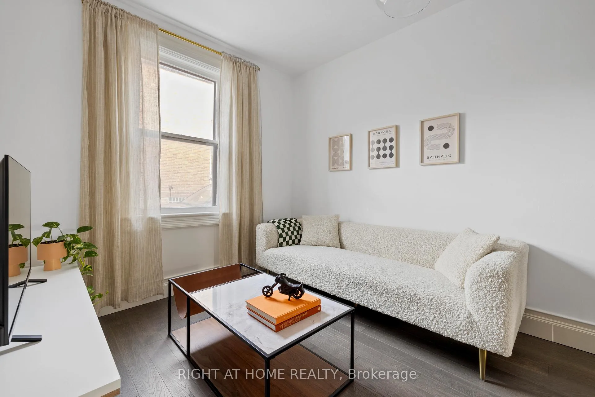 Photo 2 of 15 Kintyre Avenue, Toronto, South Riverdale — HOMEH