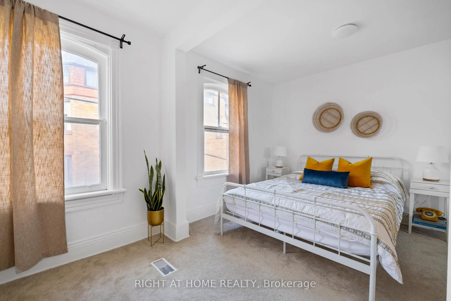 Photo 14 of 15 Kintyre Avenue, Toronto, South Riverdale — HOMEH