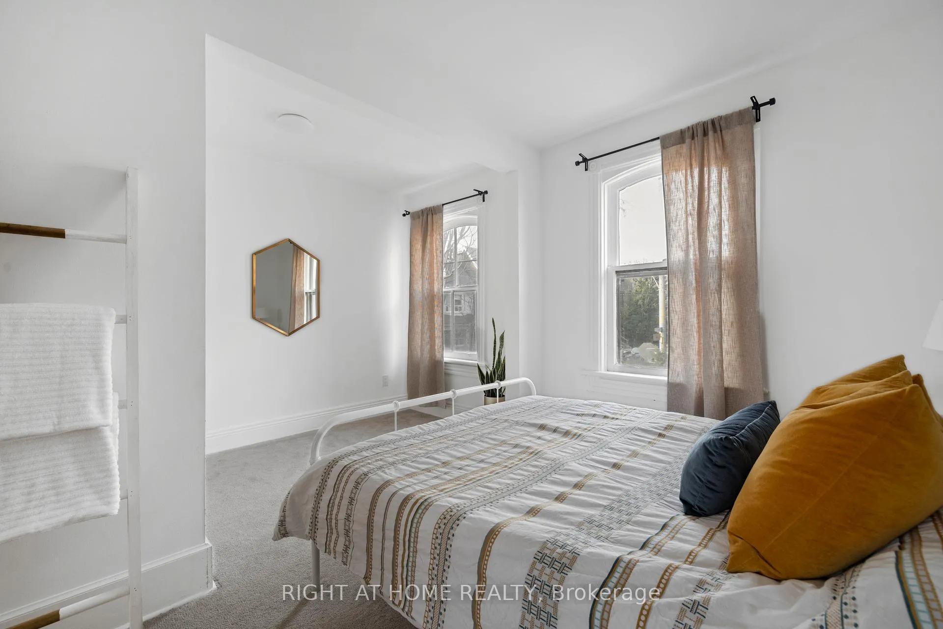 Photo 15 of 15 Kintyre Avenue, Toronto, South Riverdale — HOMEH