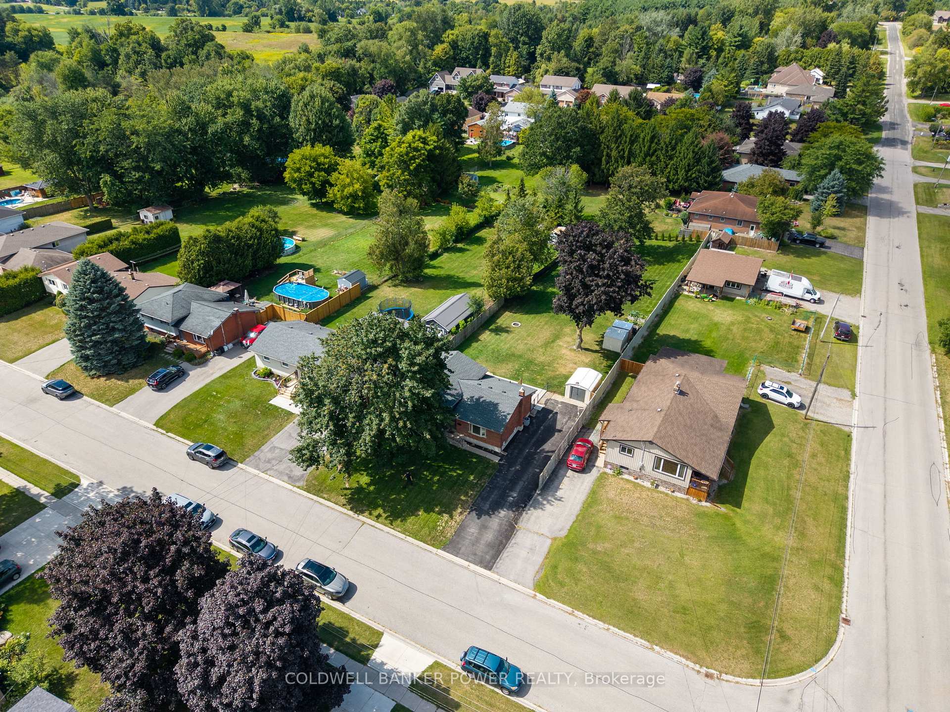Photo 26 of 170 Eva Street, Thames Centre, Dorchester — HOMEH
